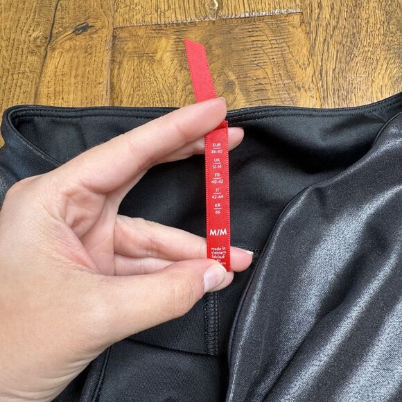 SPANXshape Faux Leather Leggings Black Womens Size Medium - Picture 4 of 9